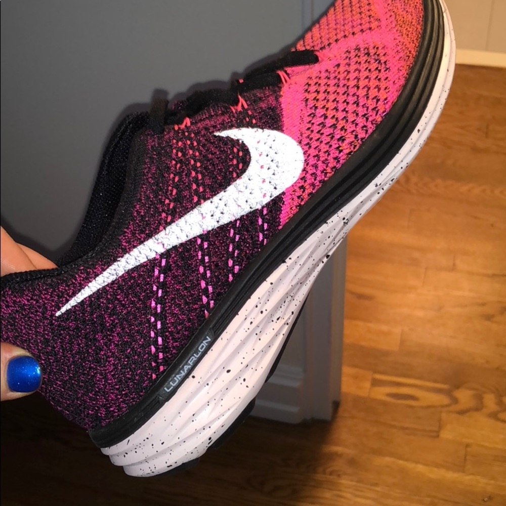 BRAND NEW Nike flyknit lunarlon